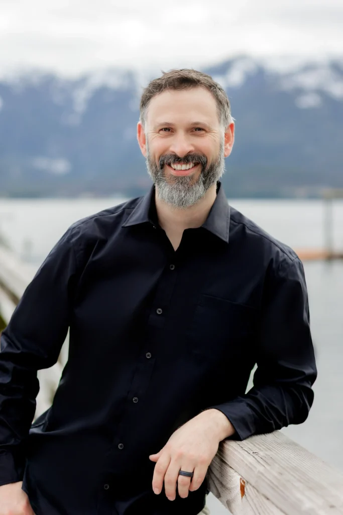 Travis Robbins